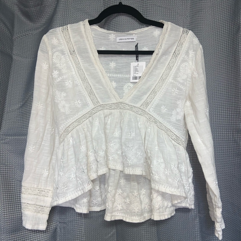 NWT URBAN OUTFITTERS white blouse